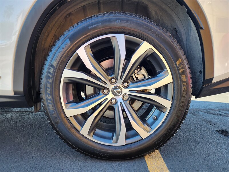 Used 2019 Lexus RX 450h AWD w/ Navigation Package image 21