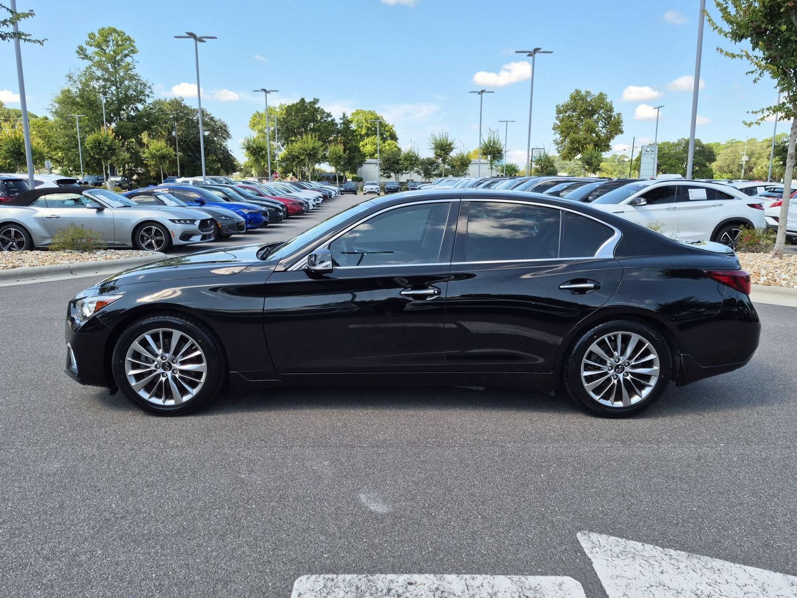 Used 2023 INFINITI Q50 Luxe w/ Cargo Package RWD image 6