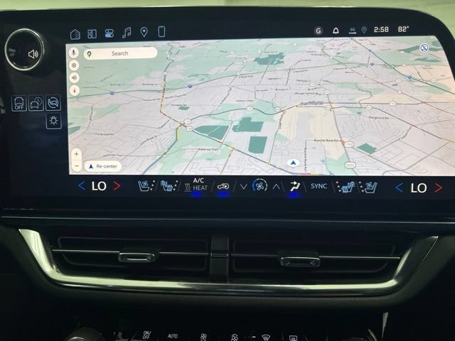 New 2026 Chevrolet Equinox EV LT w/ Convenience Package II FWD image 17