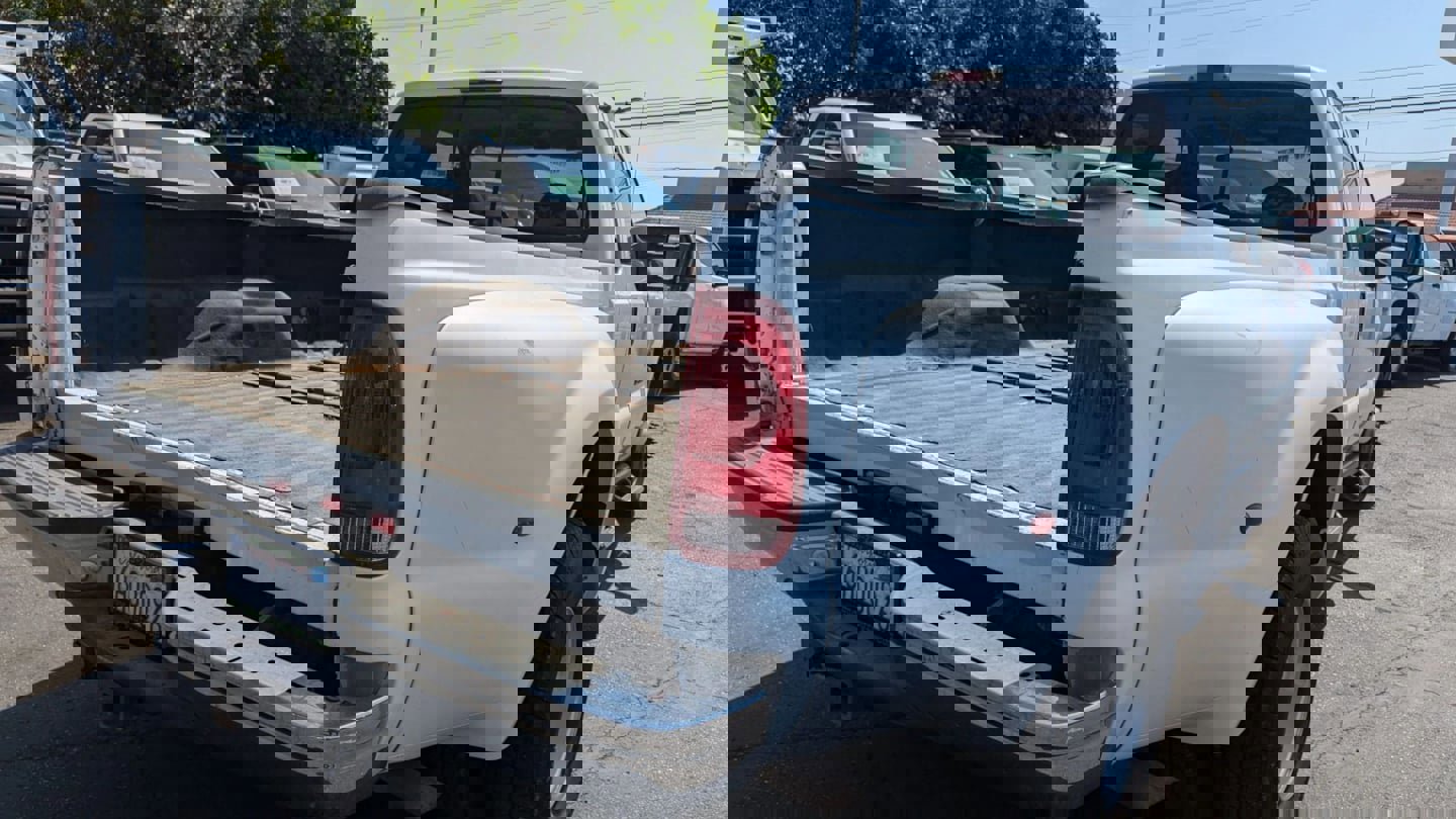 Used 2000 Ford F350 XL image 7