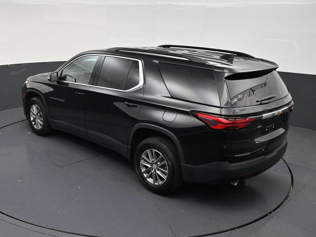 Used 2023 Chevrolet Traverse LT FWD image 15