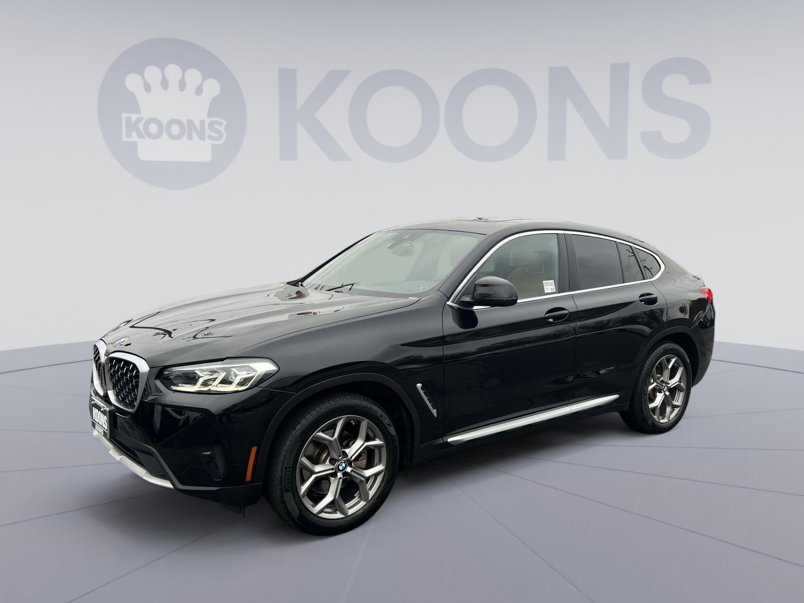 Used 2023 BMW X4 xDrive30i w/ Premium Package image 1