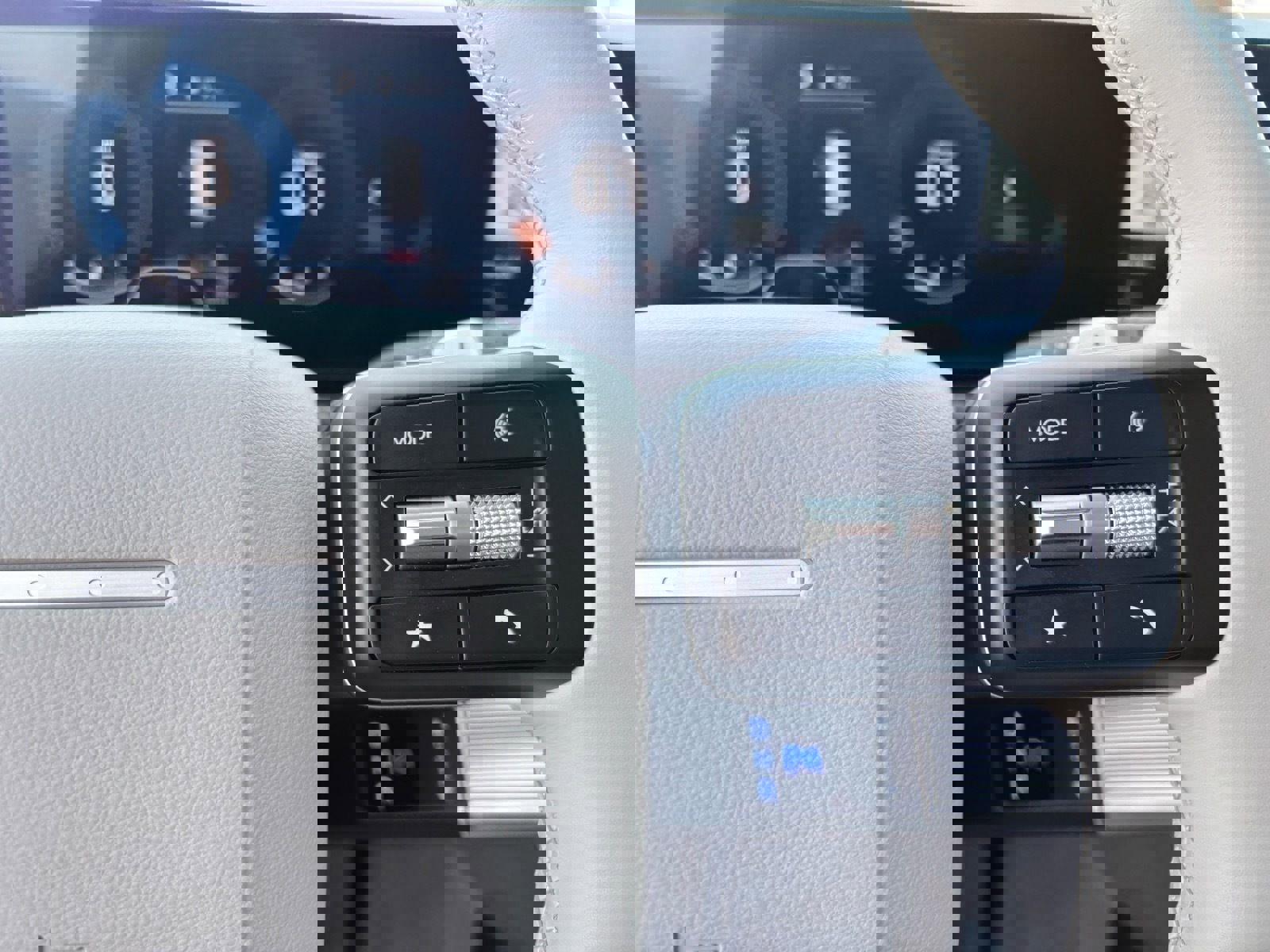 Used 2026 Hyundai Santa Fe SEL image 31