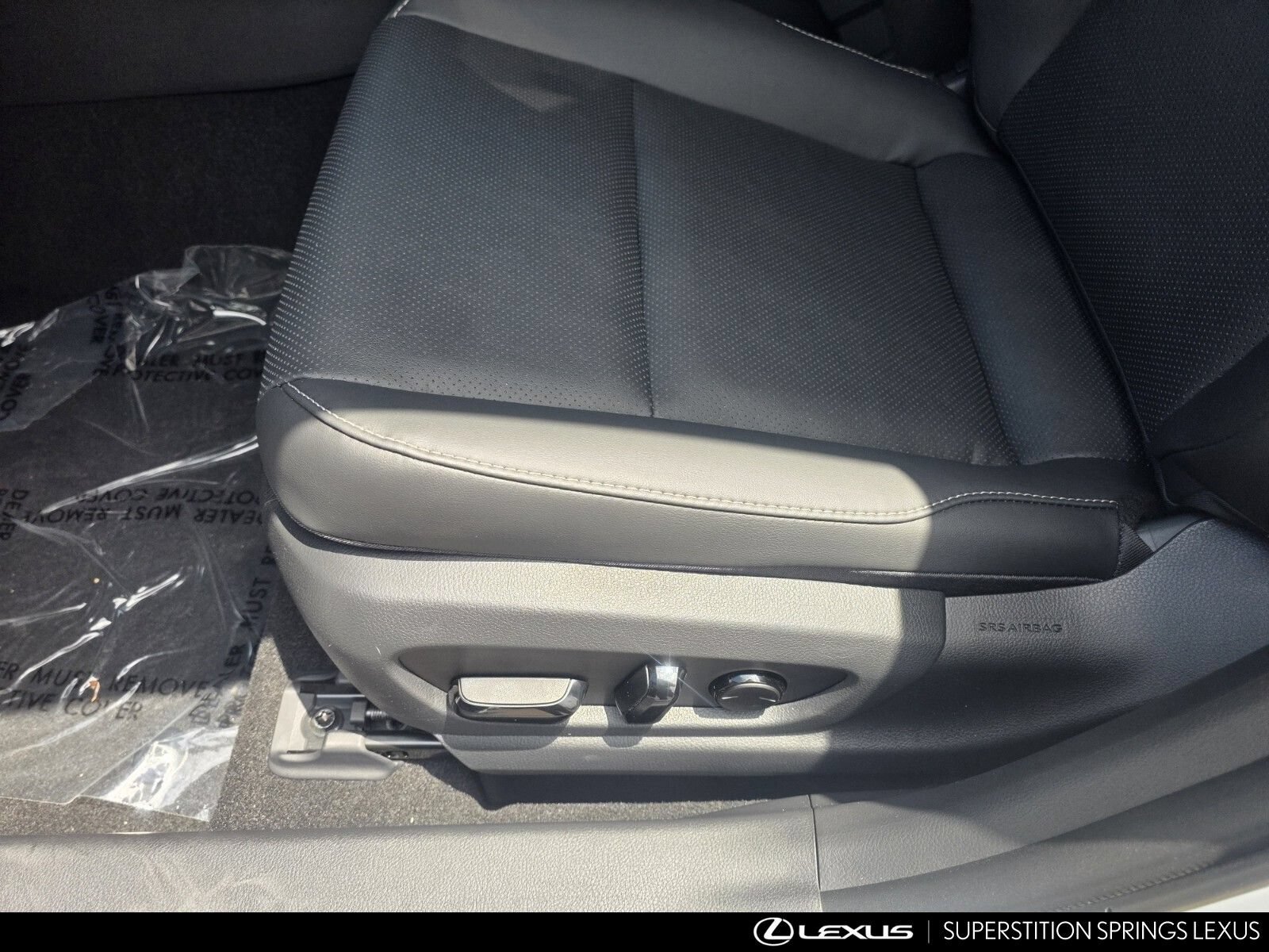 New 2026 Lexus UX 300h FWD w/ Accessory Package (Z1) image 15