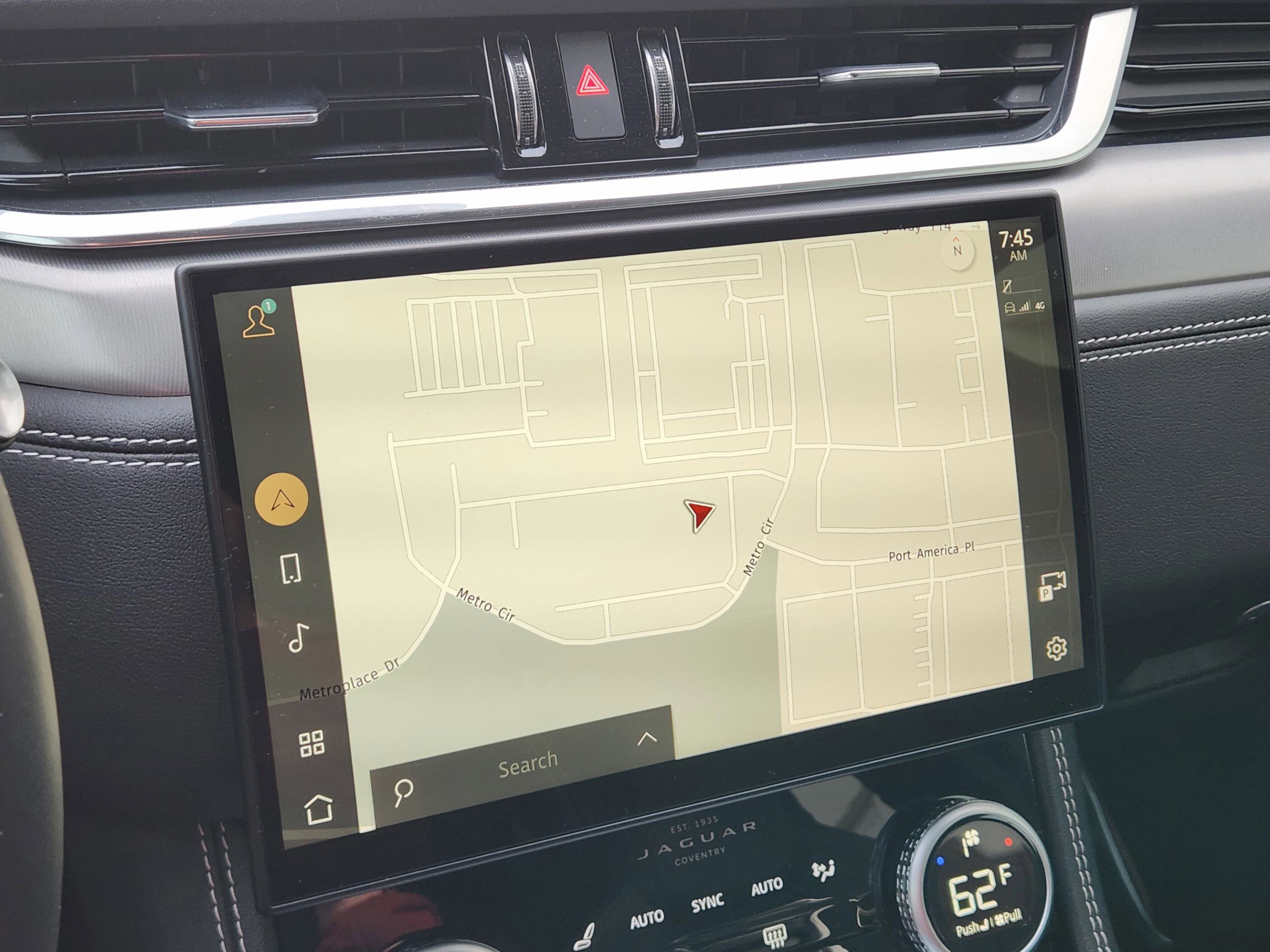 Certified 2024 Jaguar F-PACE R-Dynamic S image 13