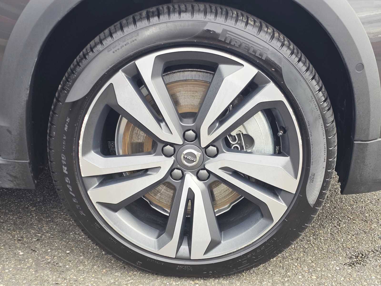 Certified 2025 Volvo V60 B5 Cross Country Plus image 9