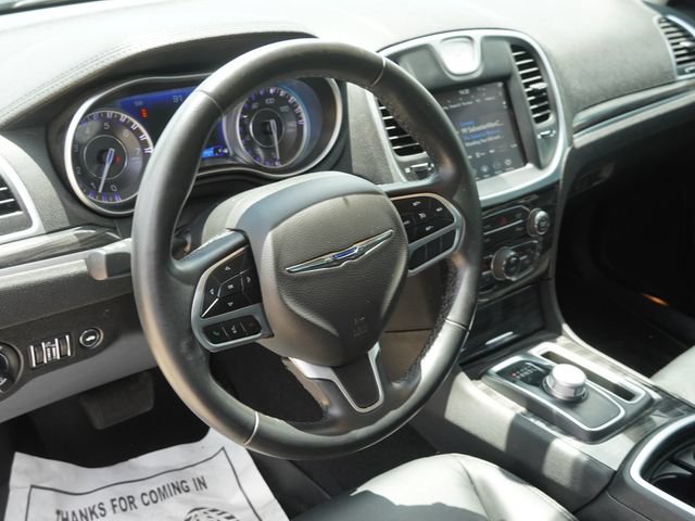Certified 2022 Chrysler 300 Touring L RWD image 17
