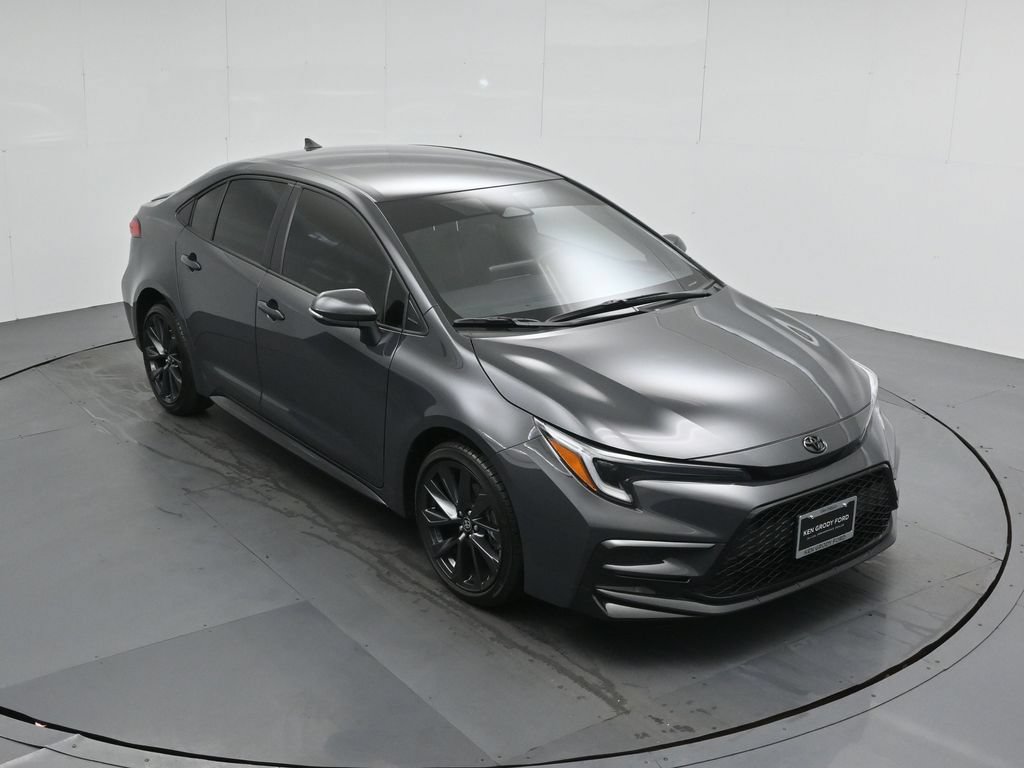 Used 2026 Toyota Corolla SE FWD image 33