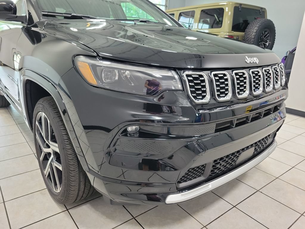 Certified 2024 Jeep Compass Limited w/ Elite Group AWD/4WD image 23