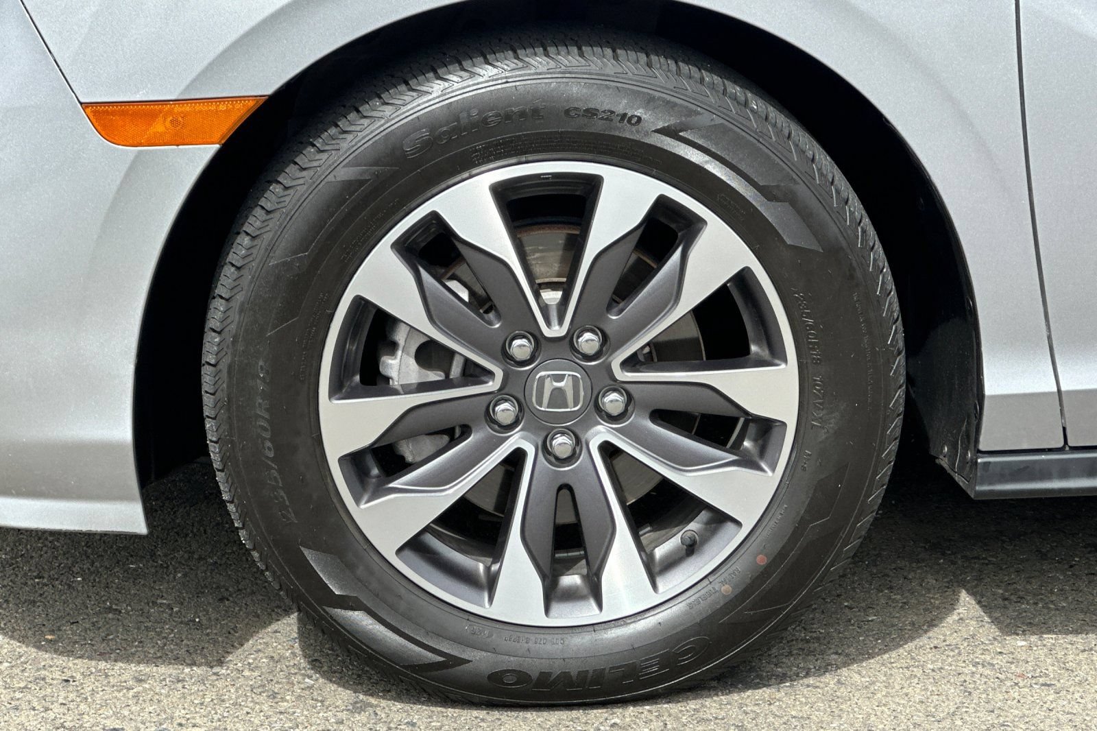 Used 2024 Honda Odyssey EX-L image 31