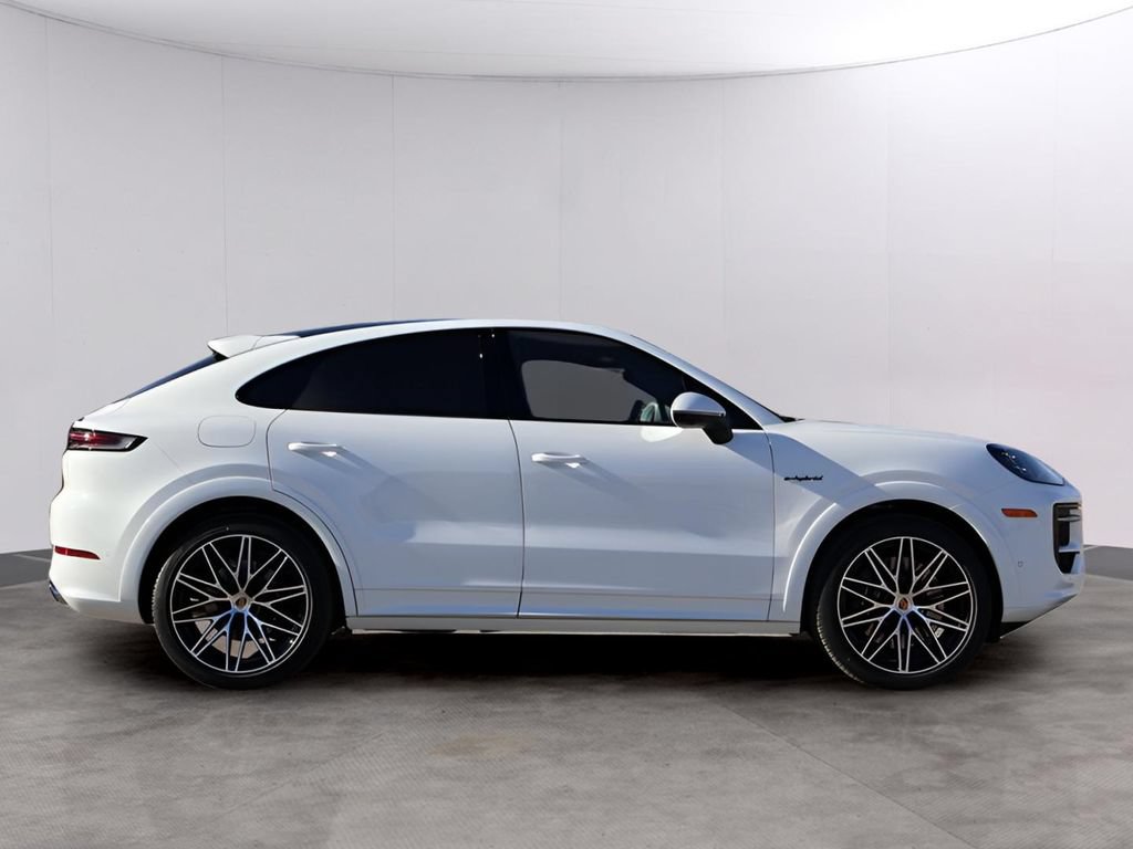 New 2026 Porsche Cayenne E-Hybrid Coupe AWD/4WD image 9