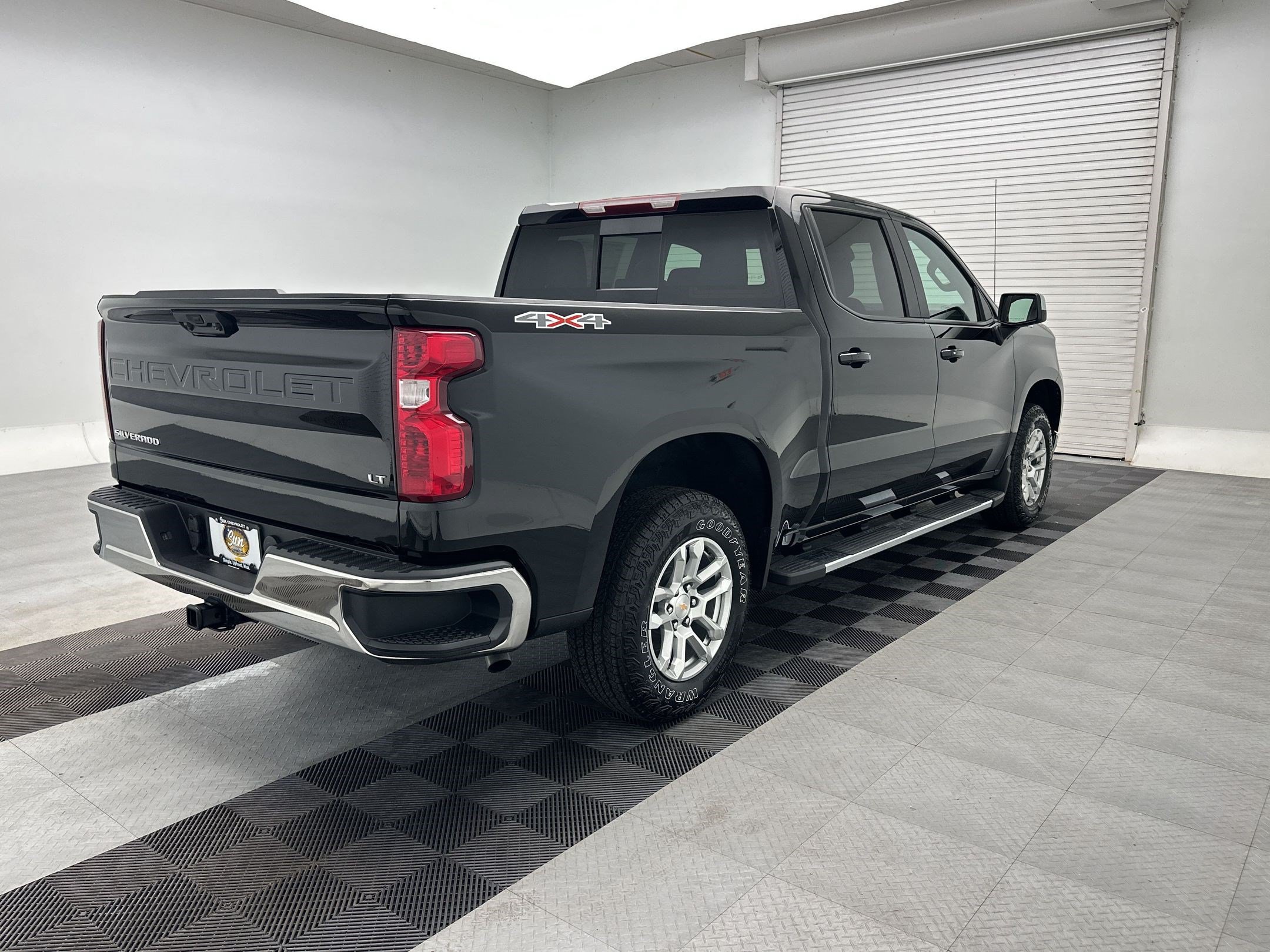 New 2026 Chevrolet Silverado 1500 LT w/ Leather Package AWD/4WD image 9