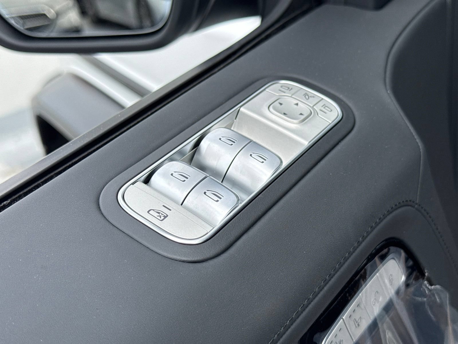 New 2026 Mercedes-Benz G 63 AMG 4MATIC image 16