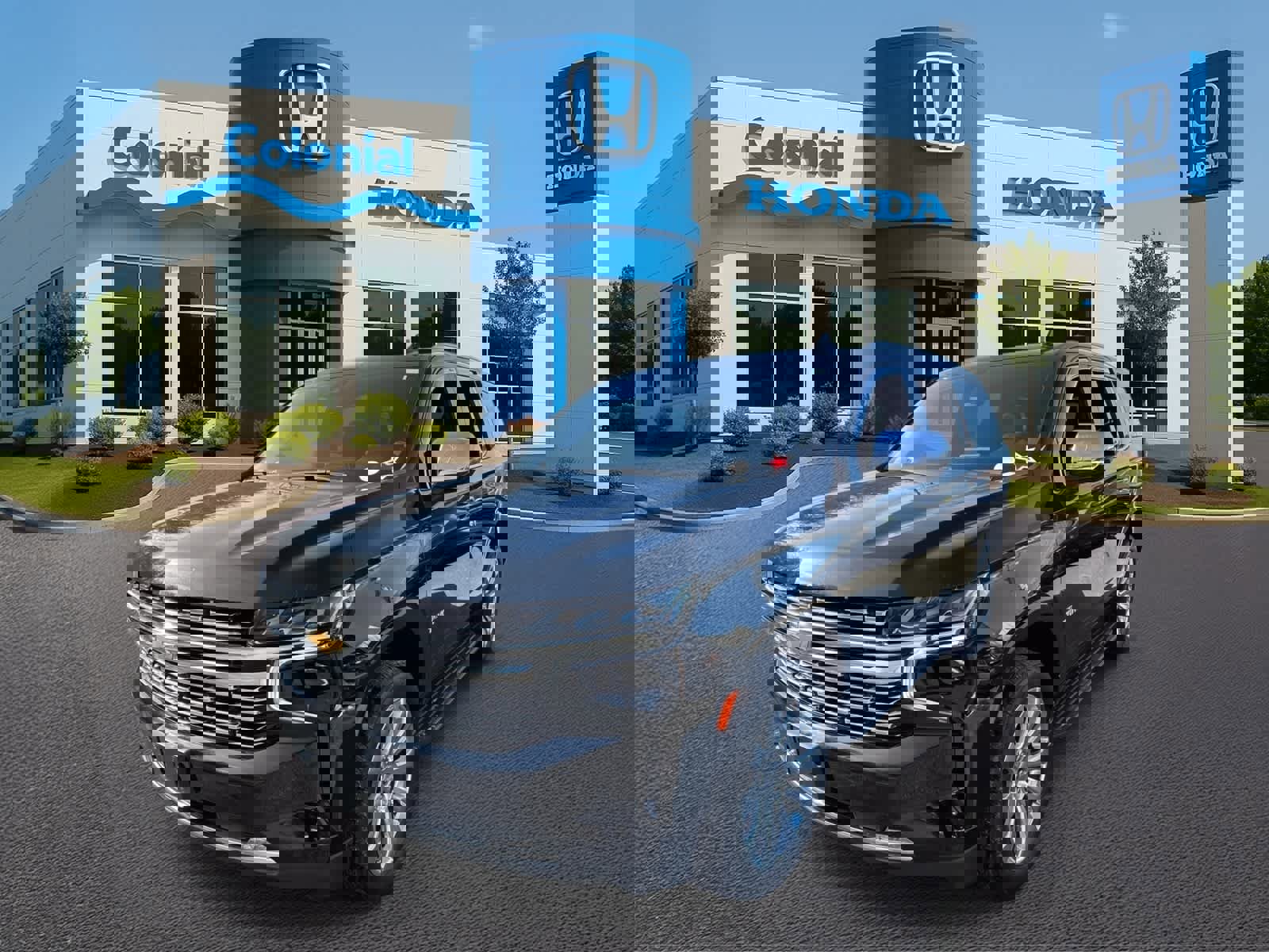 Used 2021 Chevrolet Tahoe Premier image 2