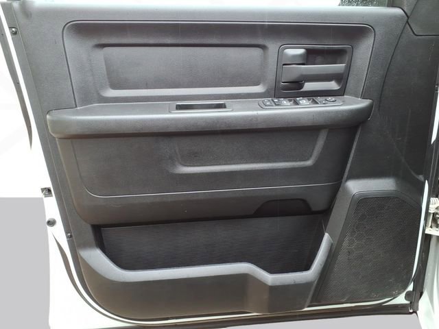 Used 2022 RAM 1500 Tradesman w/ Chrome Appearance Group image 10