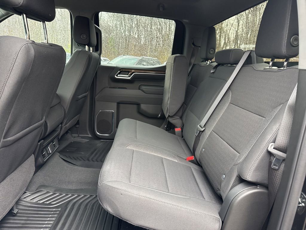 Used 2025 Chevrolet Silverado 1500 LT image 32