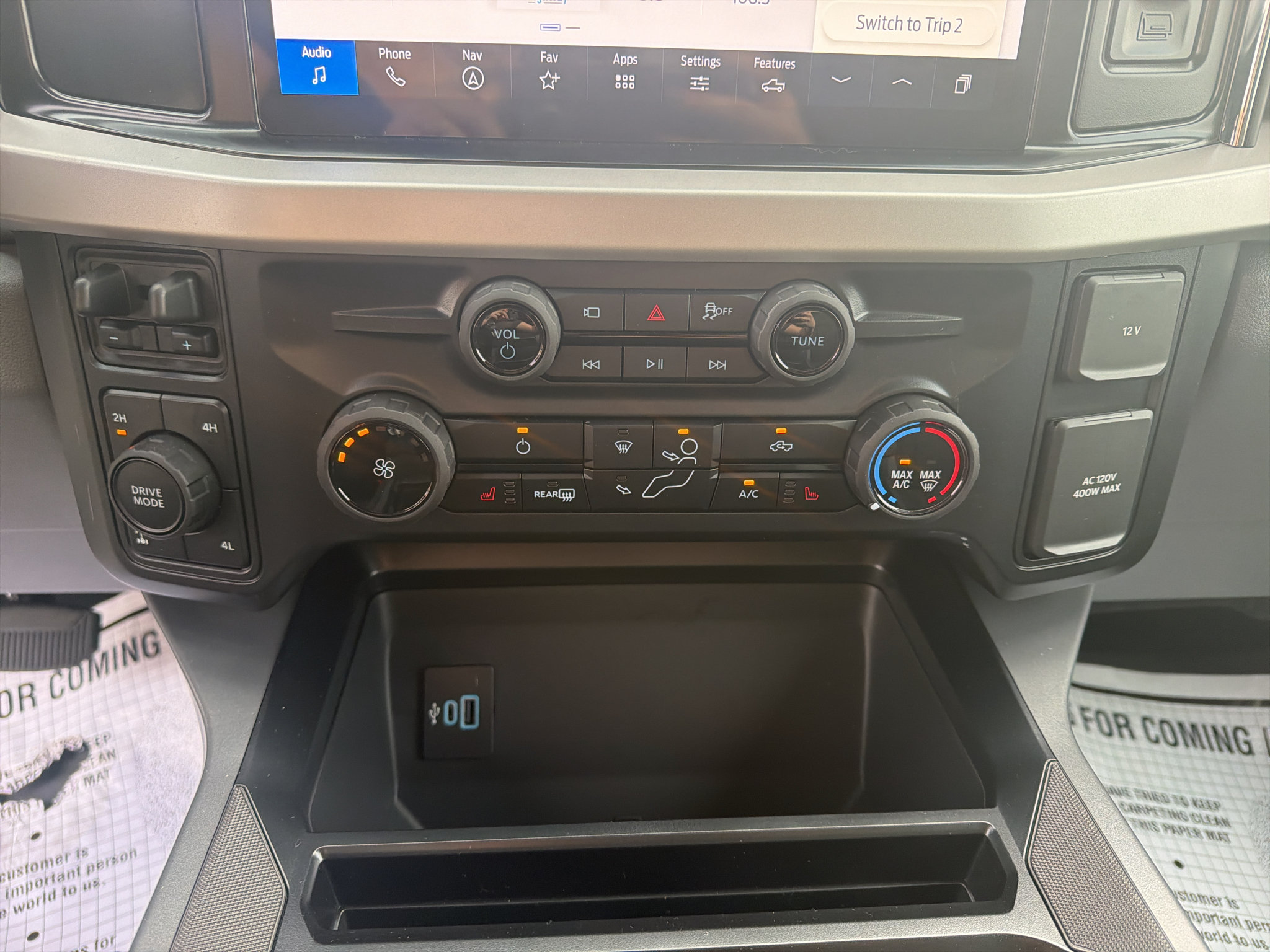 New 2027 Ford F250 XLT w/ XLT Premium Package AWD/4WD image 13