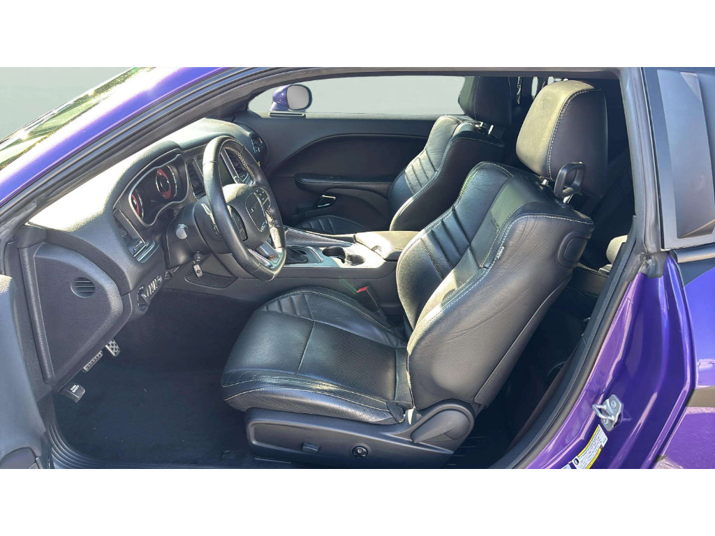 Used 2016 Dodge Challenger SRT Hellcat RWD image 18