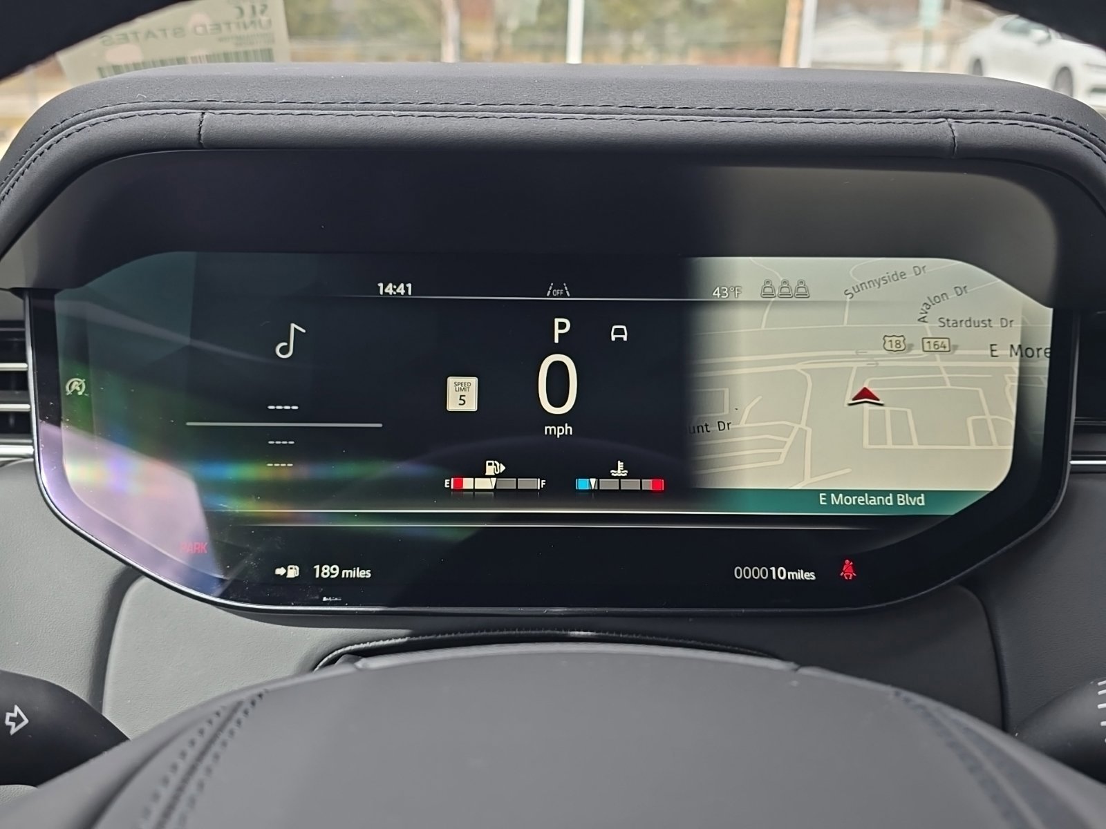 New 2026 Land Rover Range Rover SE image 14