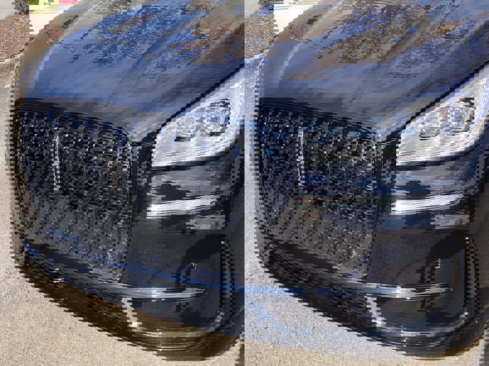 New 2026 Lincoln Corsair Reserve w/ Jet Appearance Package image 10