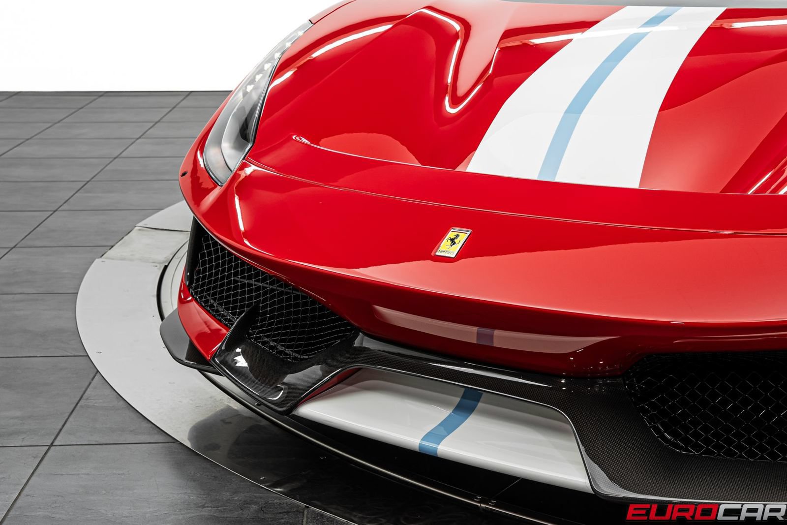 Used 2020 Ferrari 488 Pista Coupe RWD image 12