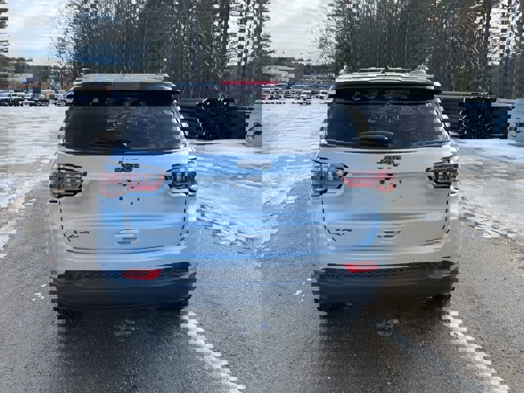 New 2026 Jeep Compass Limited image 6