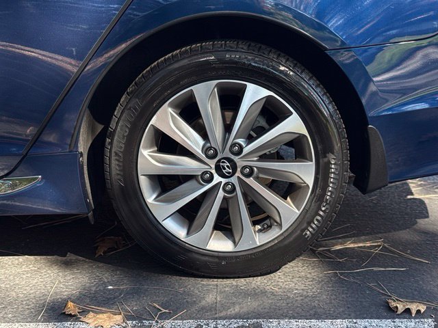 Used 2015 Hyundai Sonata Sport w/ Option Group 03 FWD image 40