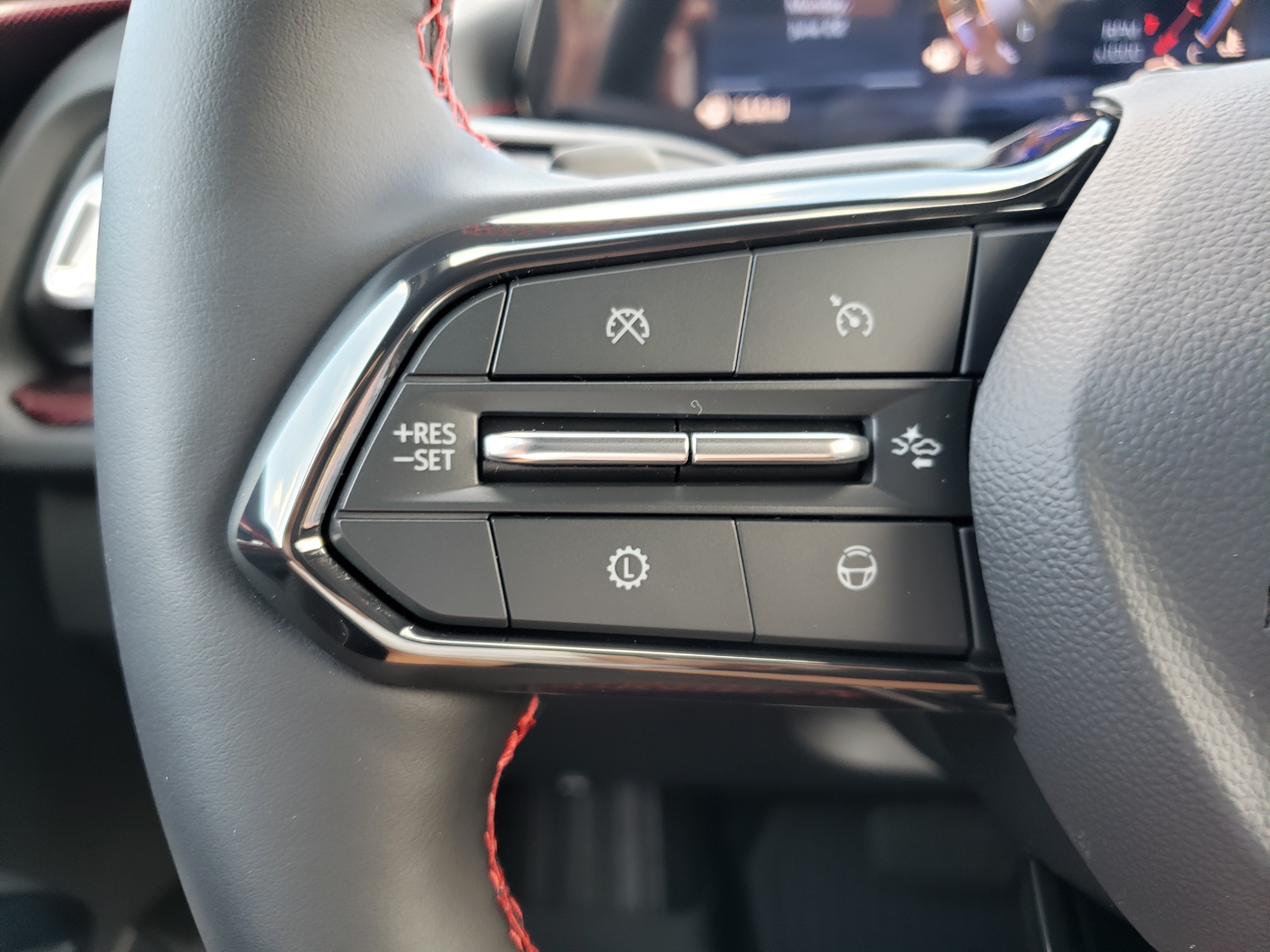 New 2026 Chevrolet Traverse RS w/ LPO, Floor Liner Package FWD image 19