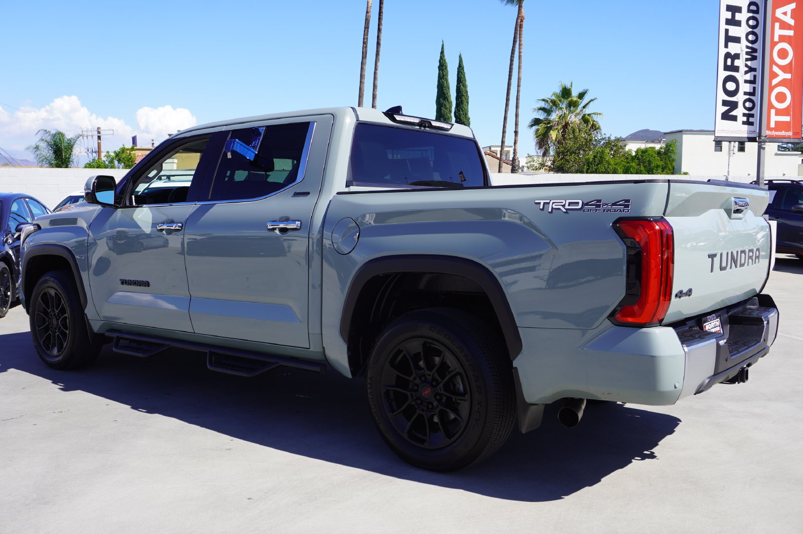 Used 2023 Toyota Tundra Limited w/ TRD Off-Road Package AWD/4WD image 5