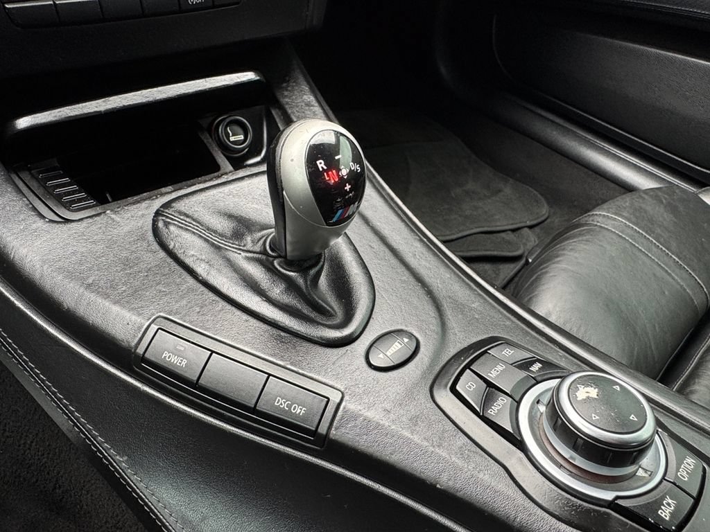 Used 2011 BMW M3 Convertible RWD image 27