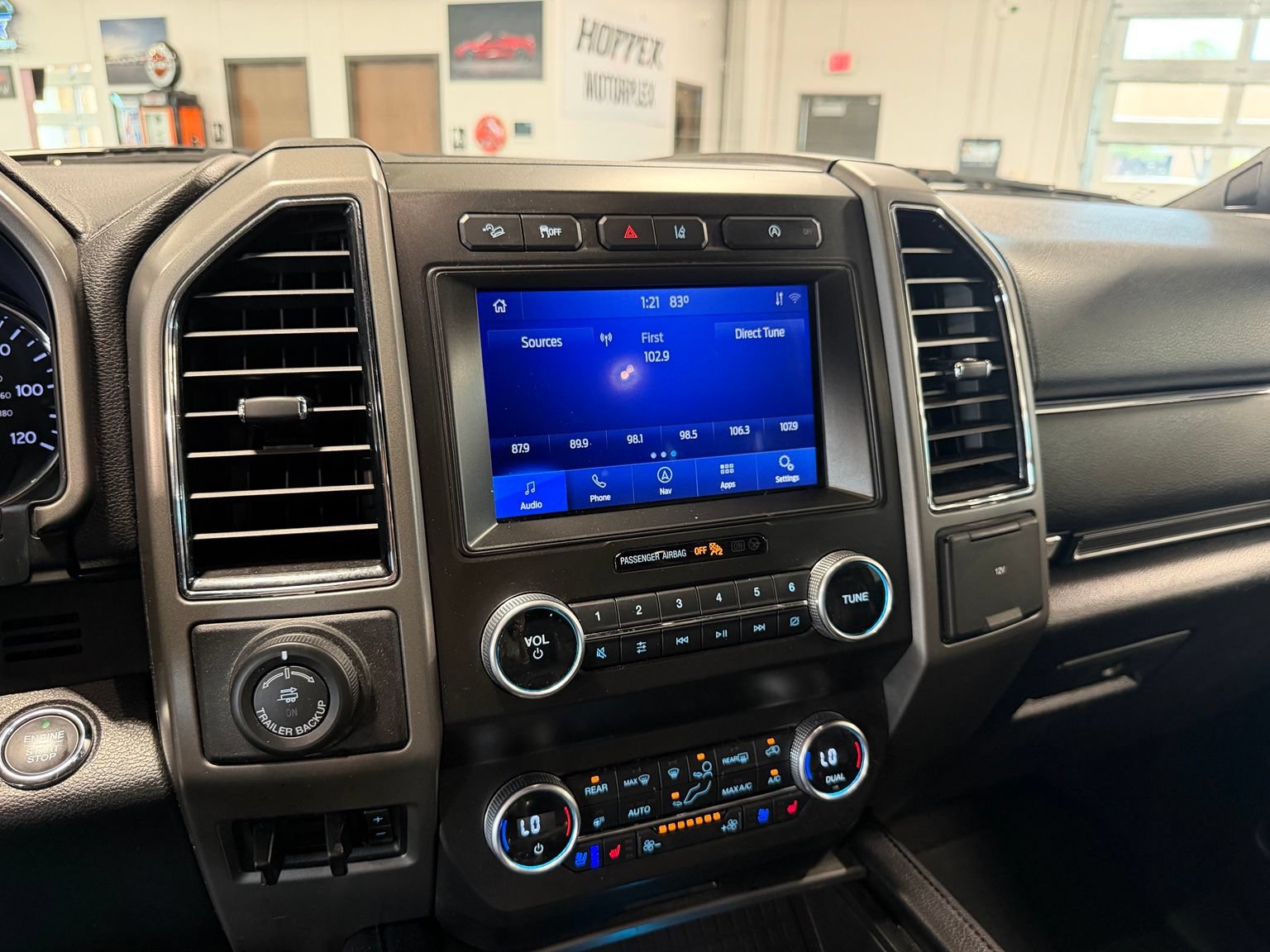 Used 2021 Ford Expedition XLT AWD/4WD image 11