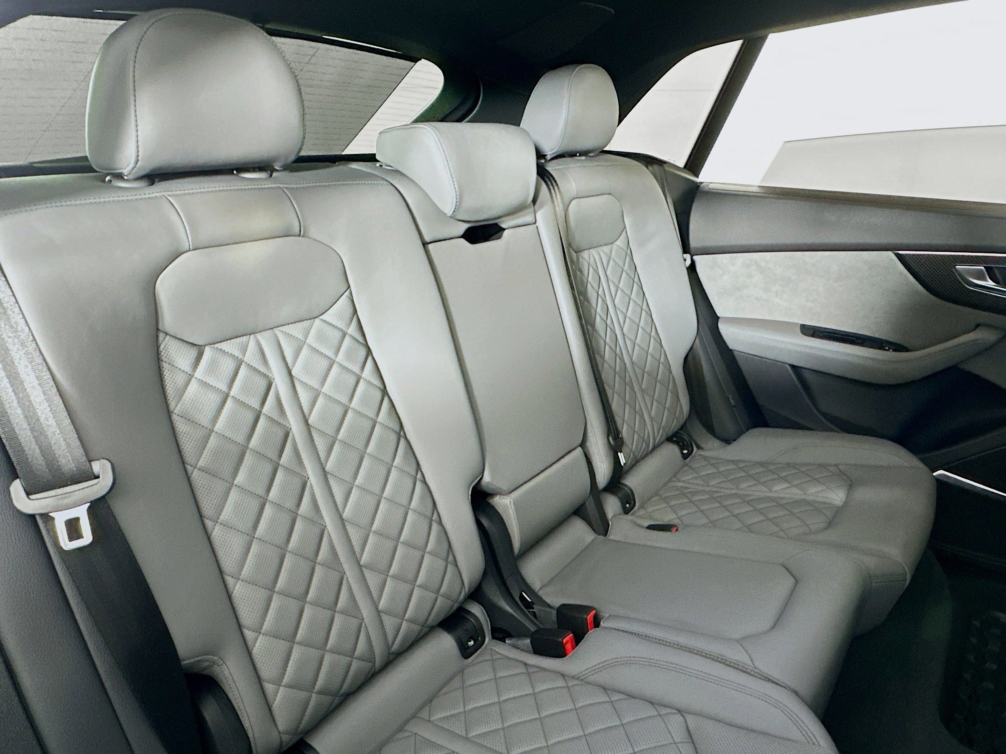 Used 2024 Audi SQ8 Premium Plus w/ S Sport Package image 27