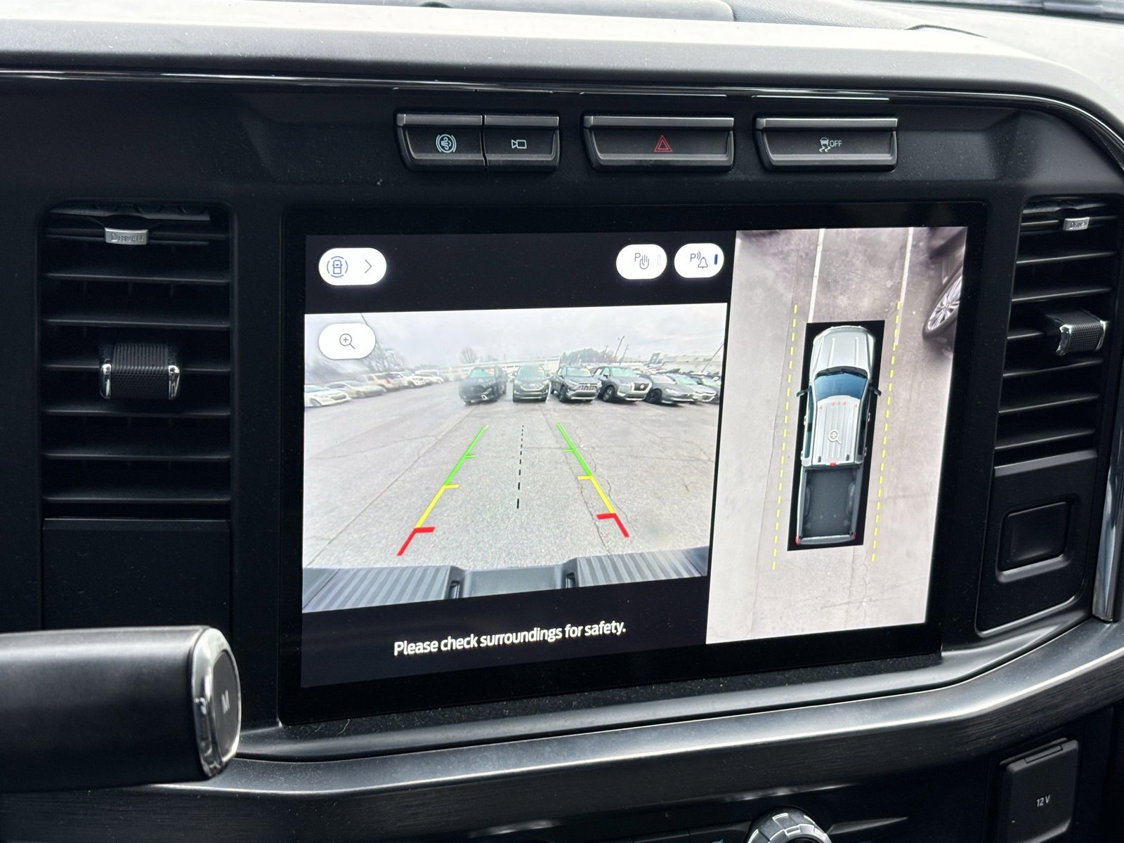 Used 2024 Ford F250 Lariat image 9