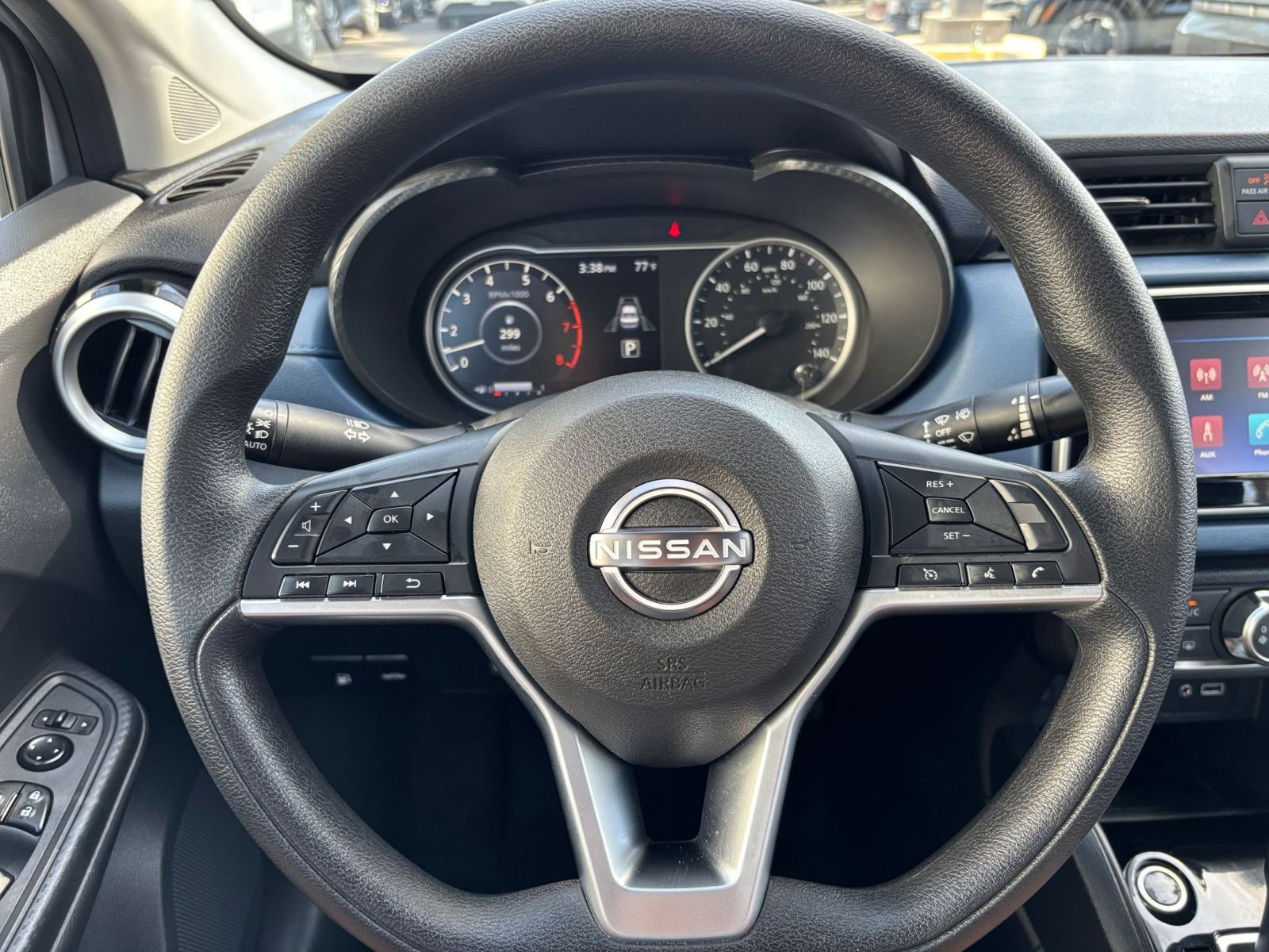 Used 2025 Nissan Versa SV image 25