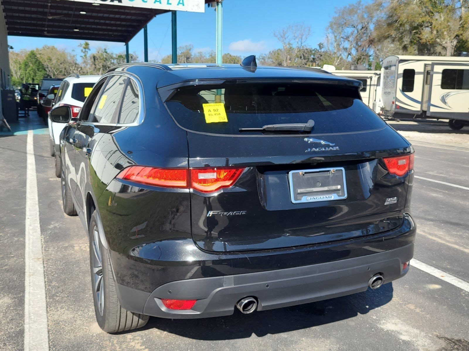 Used 2017 Jaguar F-PACE Prestige image 8