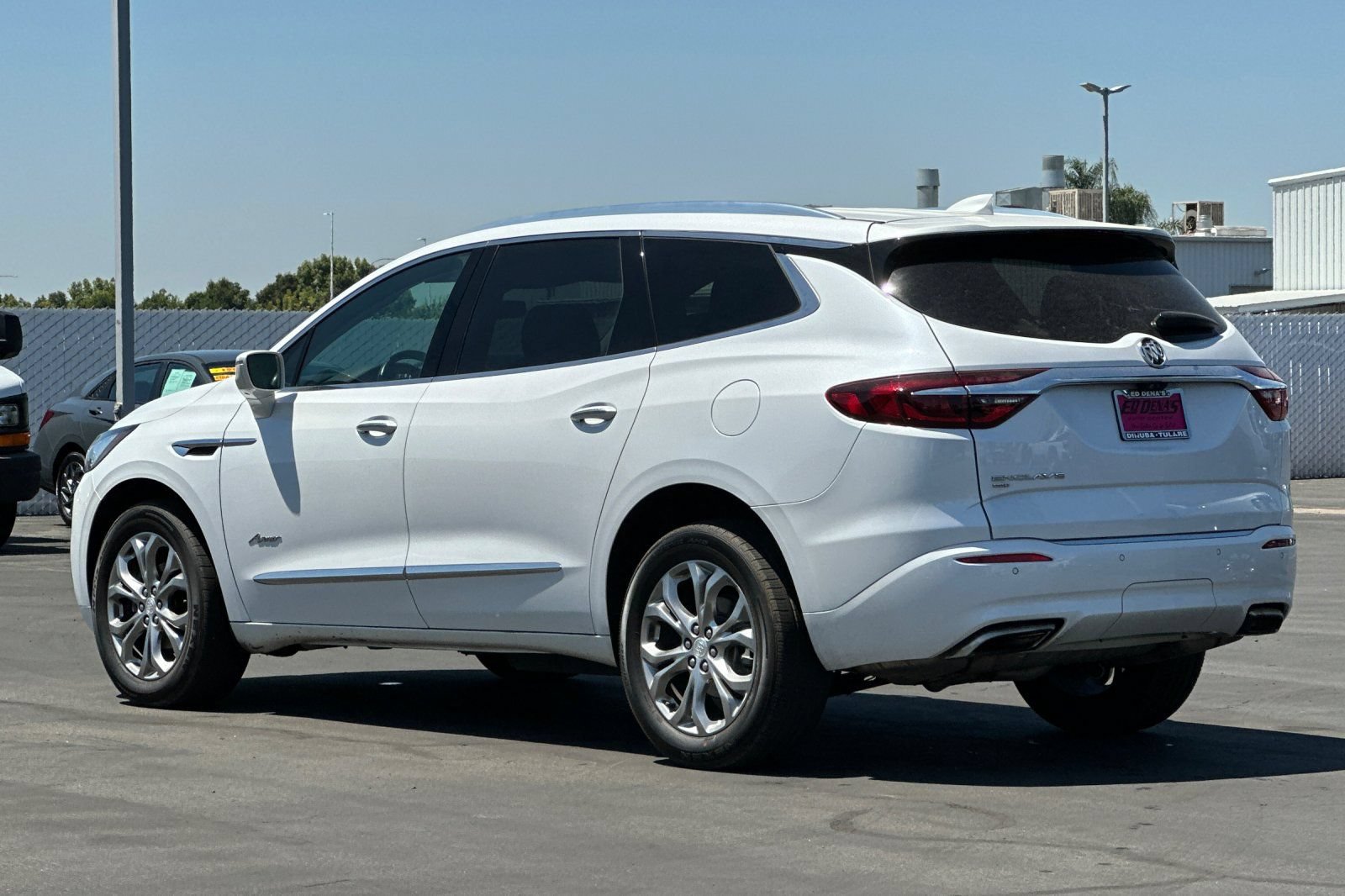 Used 2020 Buick Enclave Avenir w/ Avenir Technology Package AWD/4WD image 7