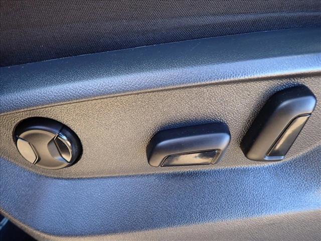 Used 2021 Volkswagen Tiguan SE R-Line image 13