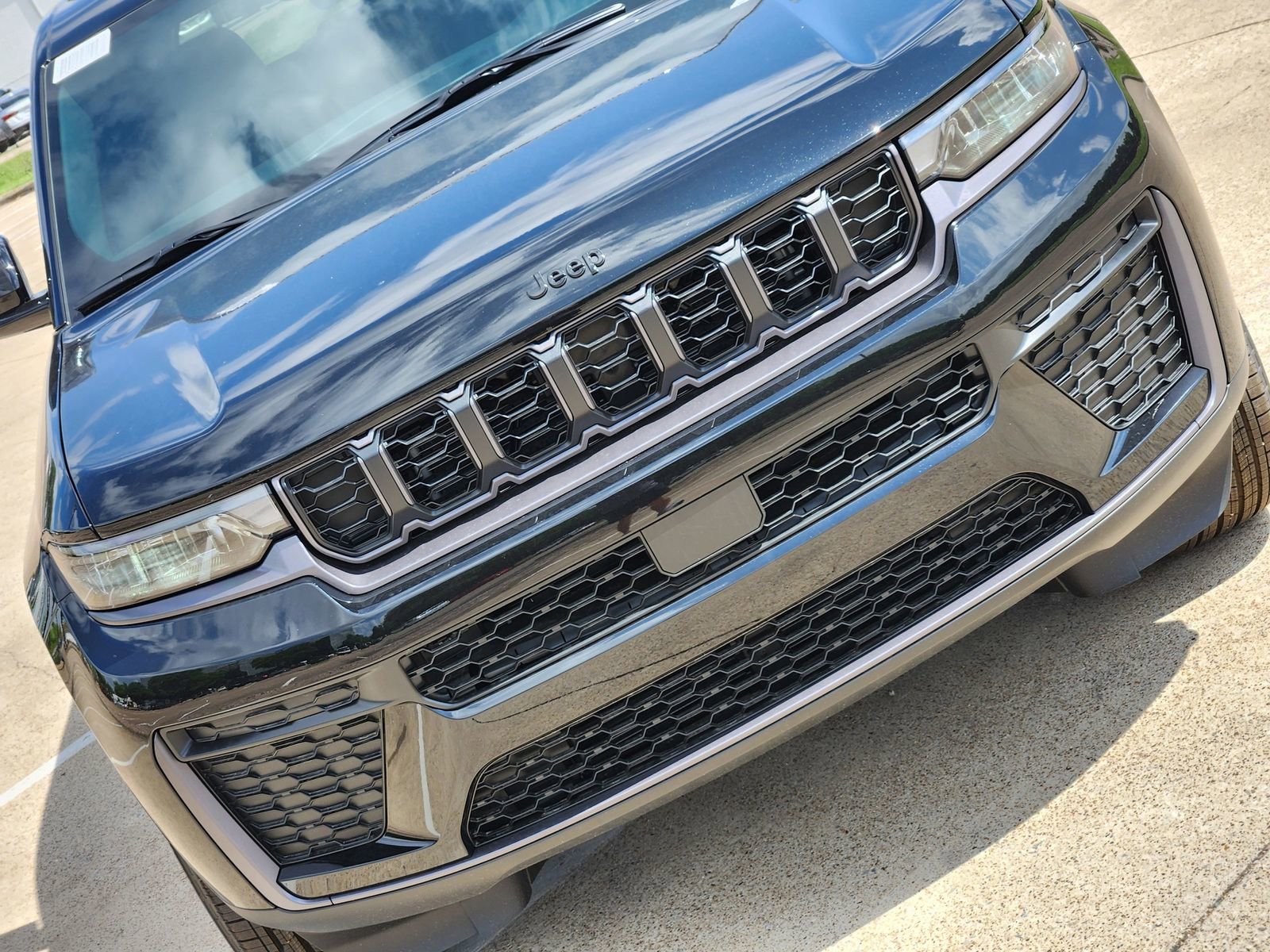 New 2026 Jeep Grand Cherokee Altitude AWD/4WD image 14