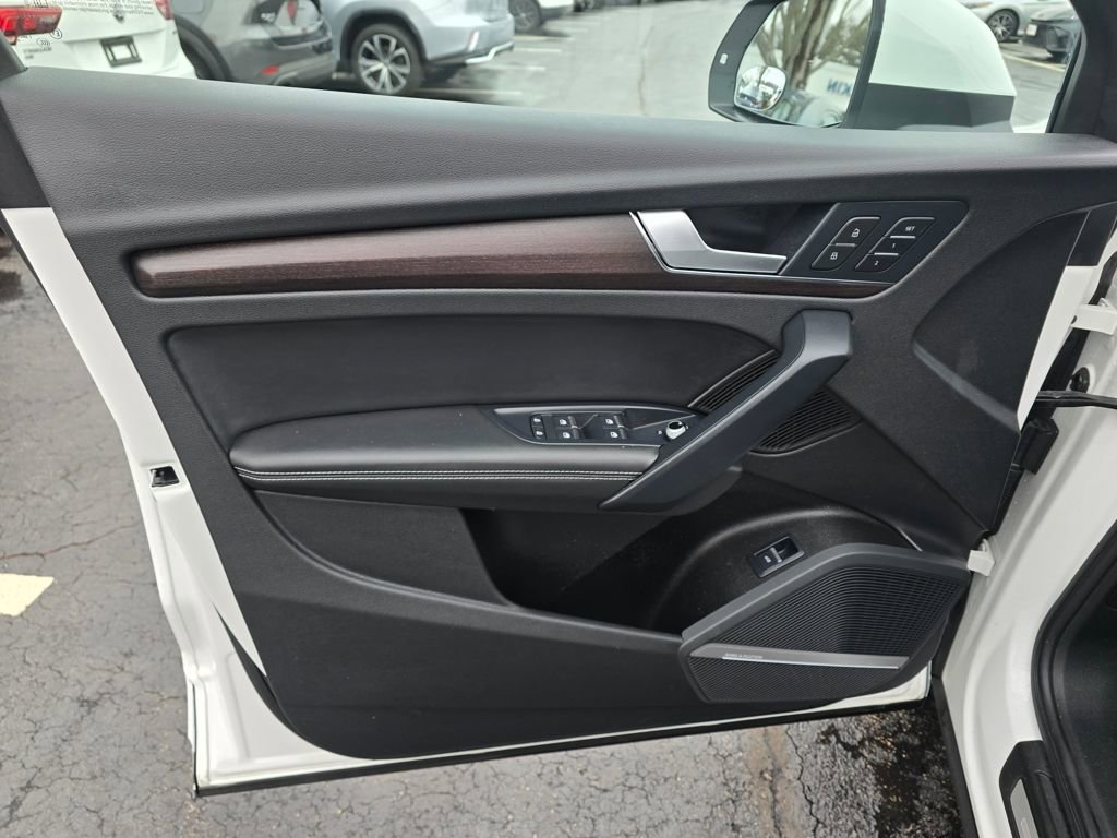Used 2022 Audi Q5 2.0T Premium Plus w/ Premium Plus Package image 18