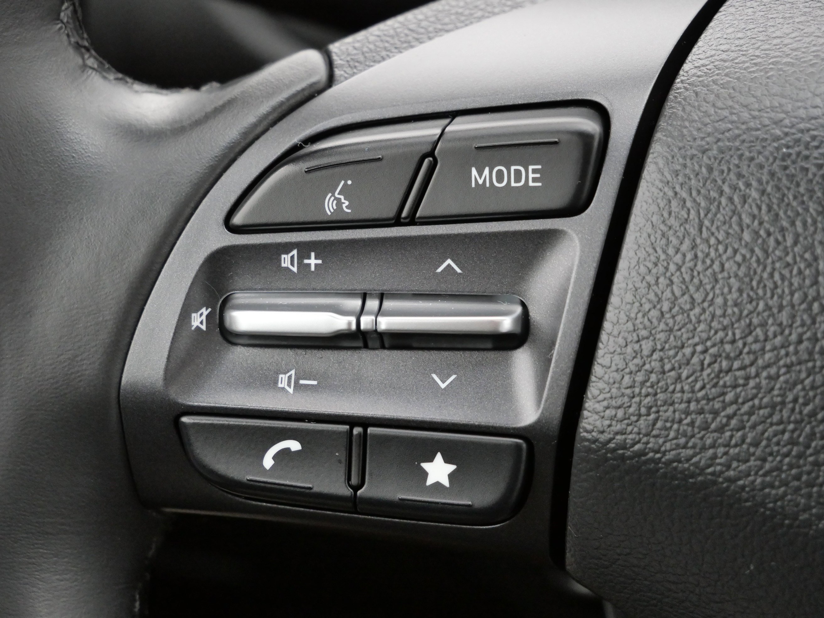 Certified 2022 Hyundai Kona SEL w/ Convenience Package image 31