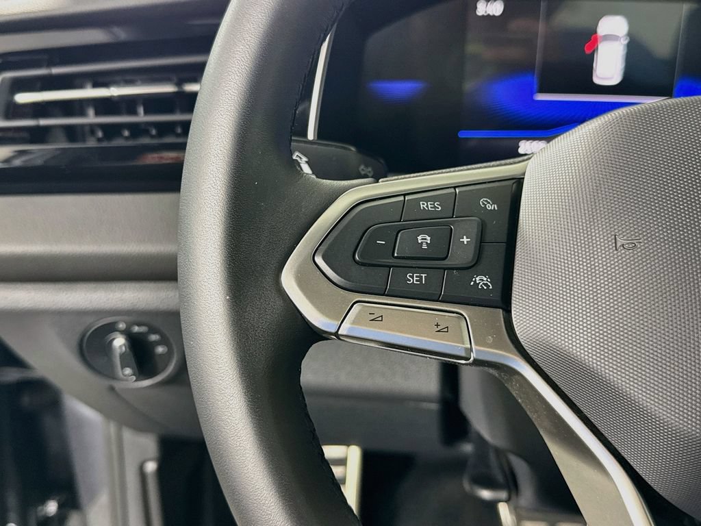 Used 2026 Volkswagen Jetta Sport FWD image 19