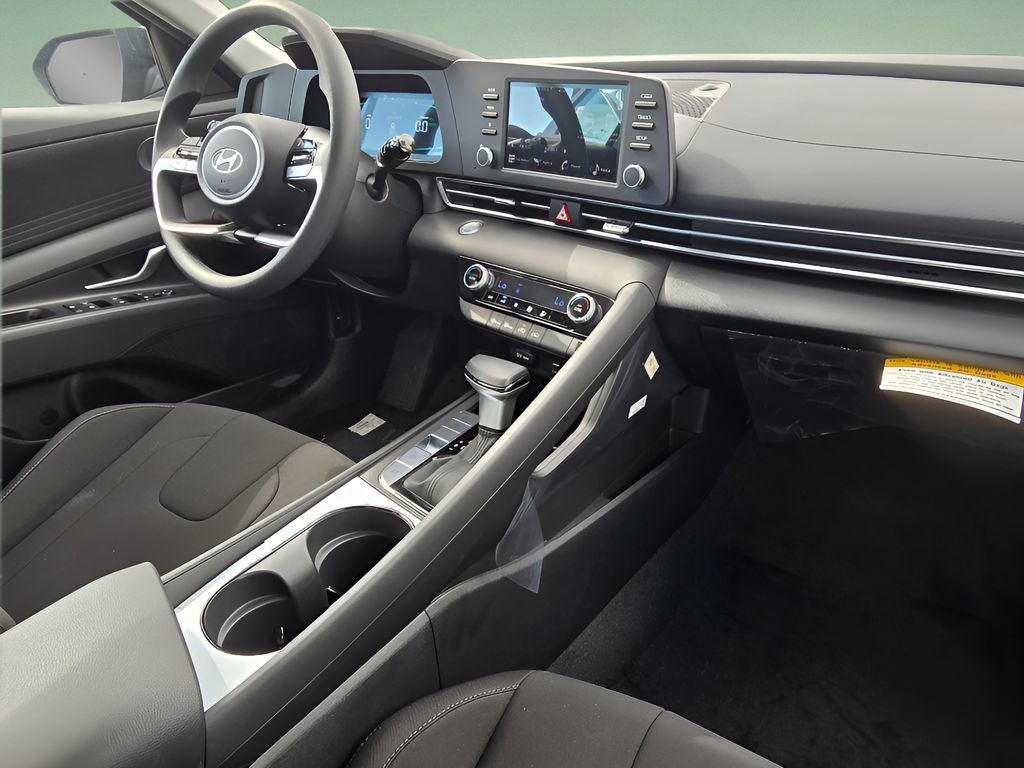 New 2025 Hyundai Elantra Blue image 25