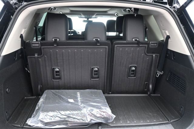 New 2026 Nissan Pathfinder Platinum w/ Cargo Package AWD/4WD image 13