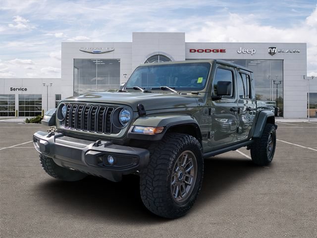 Certified 2025 Jeep Gladiator Sport AWD/4WD image 5