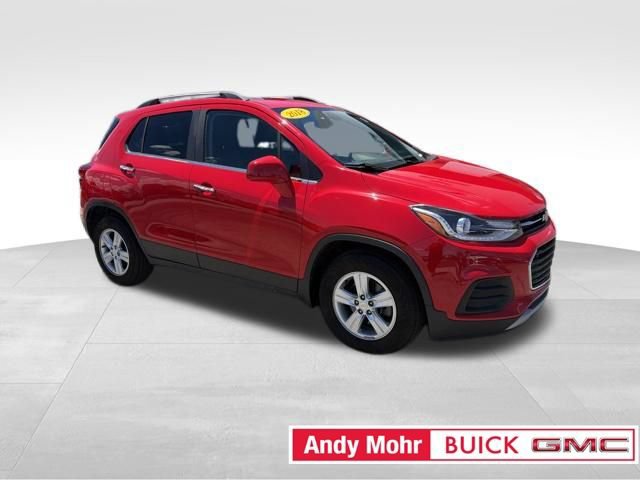 Used 2018 Chevrolet Trax LT w/ Sun & Sound Package FWD image 2