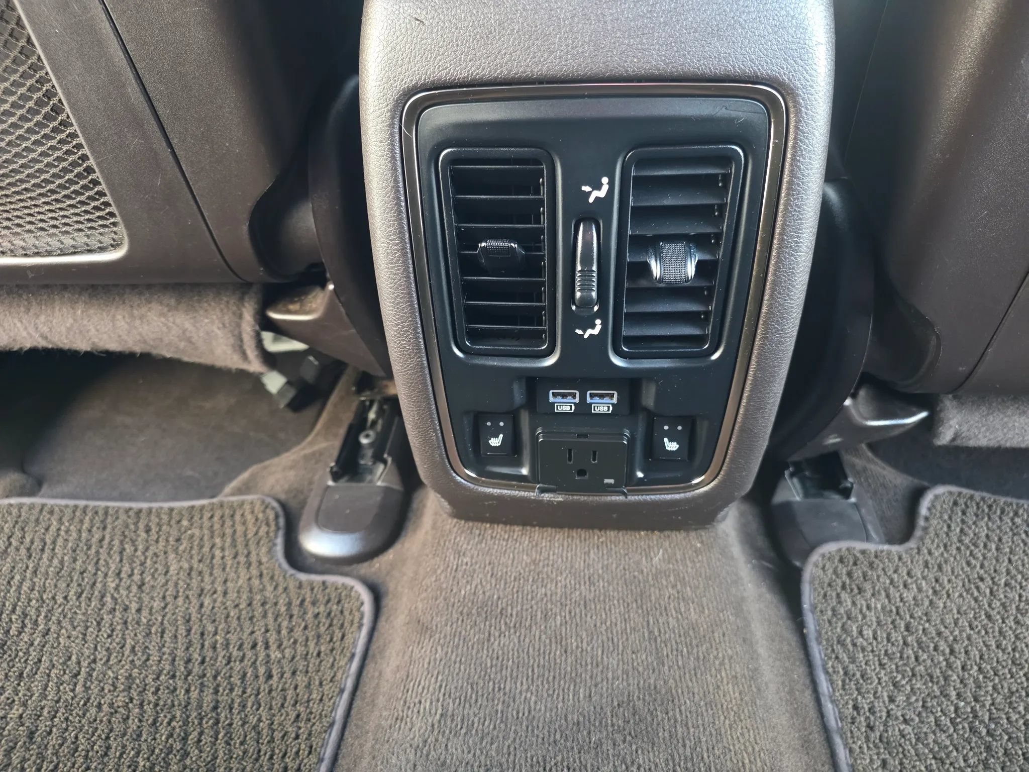 Used 2014 Jeep Grand Cherokee Summit AWD/4WD image 22