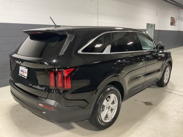 Used 2023 Kia Sorento LX FWD image 13