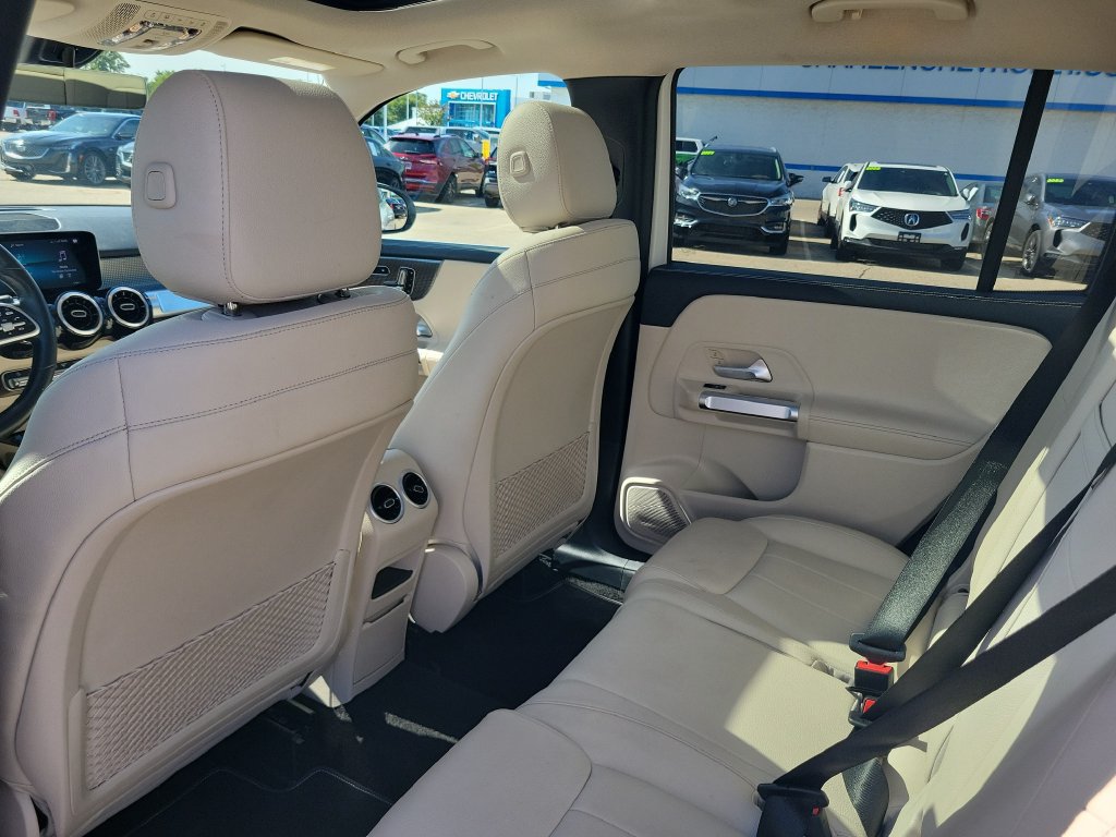 Used 2021 Mercedes-Benz GLB 250 4MATIC image 26