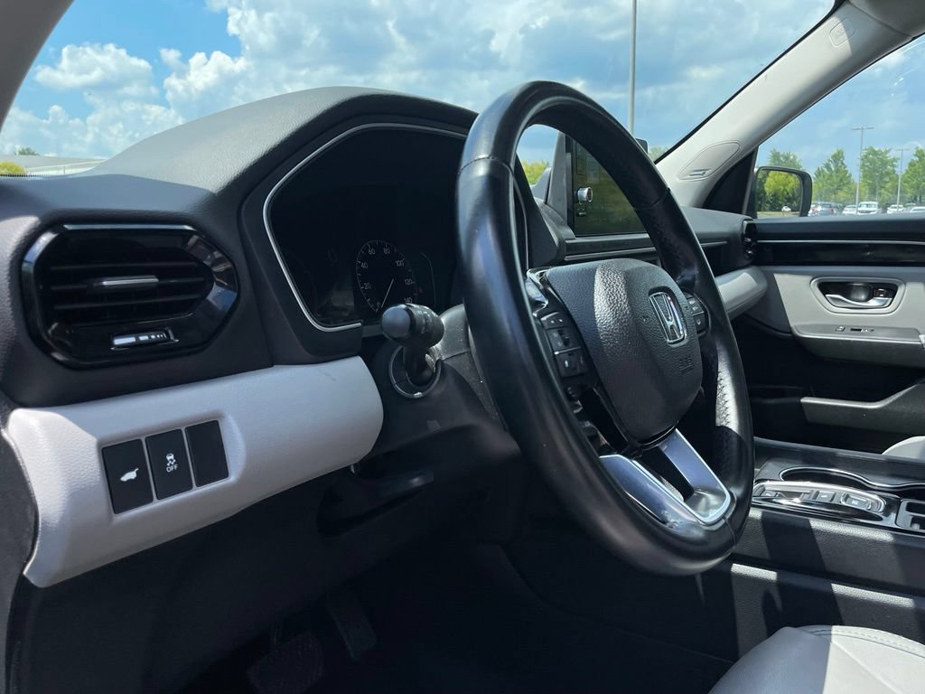 Certified 2025 Honda Pilot Touring image 31