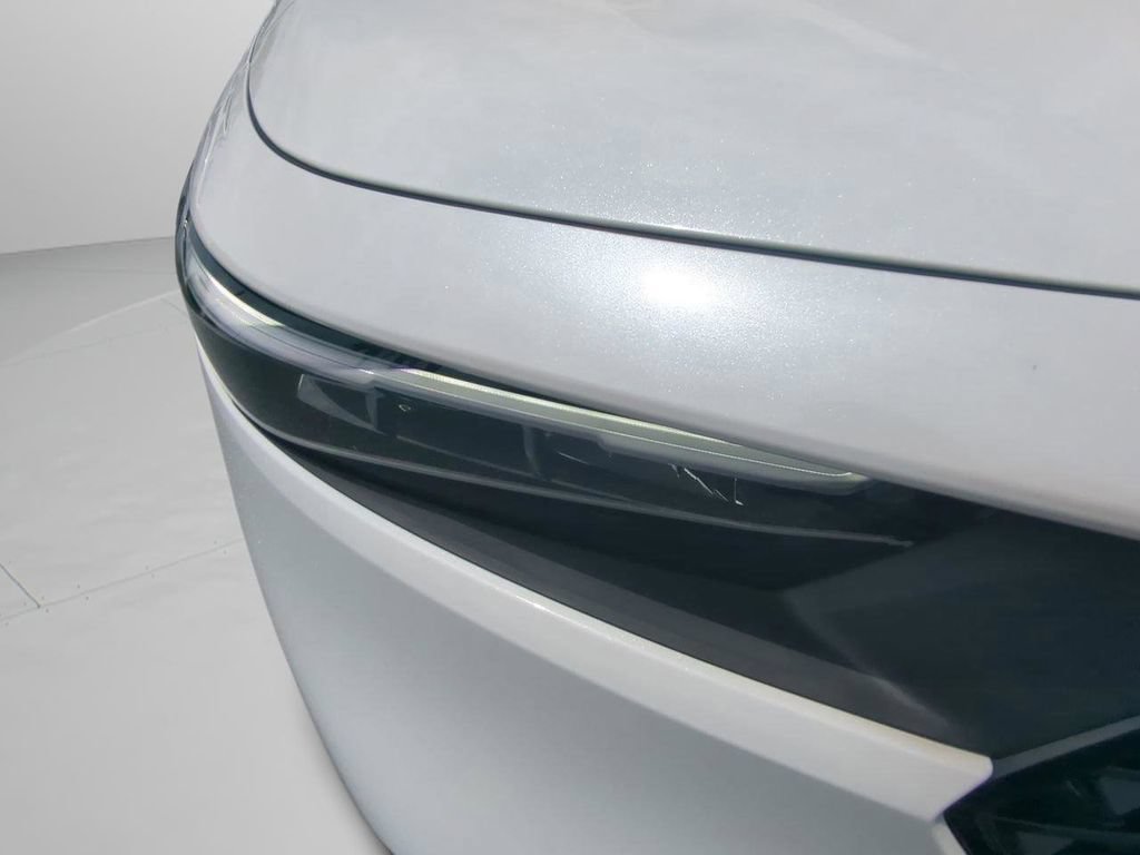 Certified 2025 Honda Accord LX image 22